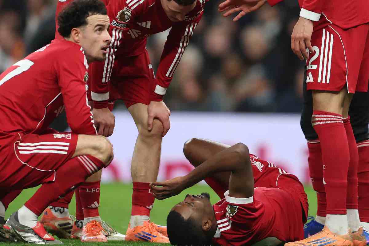 Liverpool, frattura al perone per Isak: sarà uno stop lunghissimo