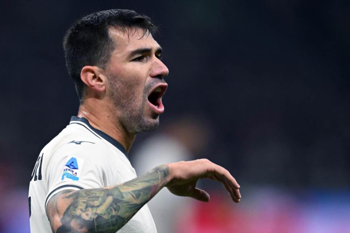 Romagnoli, collisione totale col mondo Lazio: il difensore non si allena