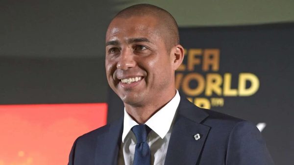 Trezeguet boccia Vlahovic e esalta Lewandowski per la Juve