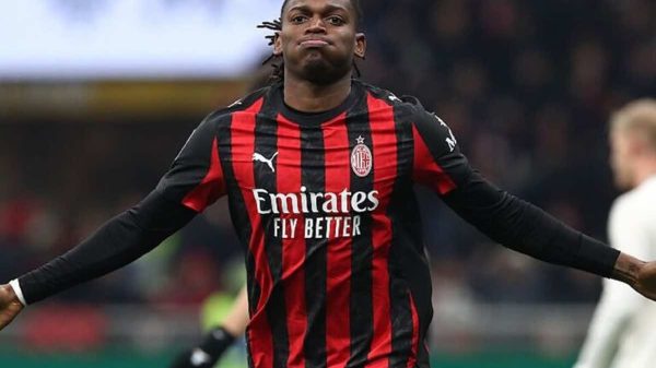 Allegri convocherà Leao per la sfida decisiva contro il Napoli? Le ultime