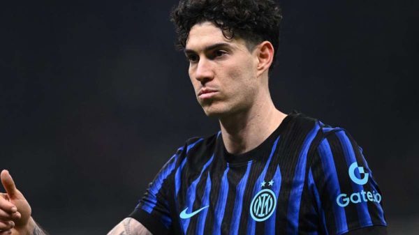Inter, il futuro di Bastoni a un bivio: tentazione Barça o permanenza