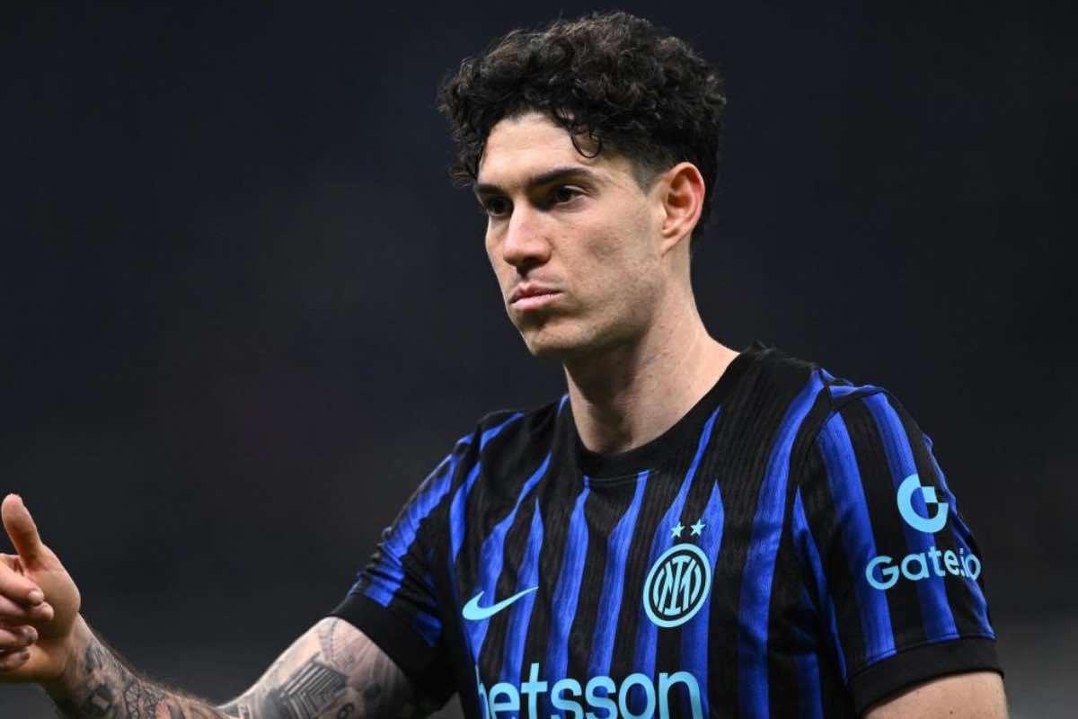 Inter, il futuro di Bastoni a un bivio: tentazione Barça o permanenza
