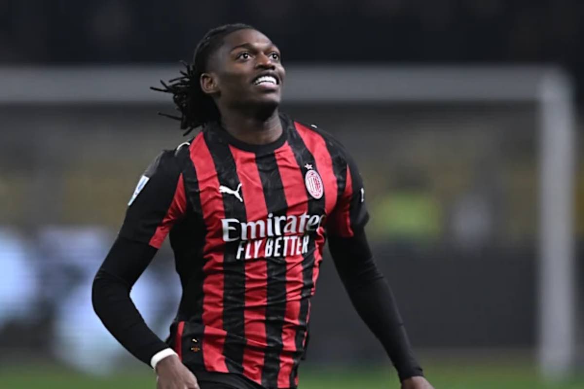 Leao può lasciare il Milan: quanto chiedono i rossoneri