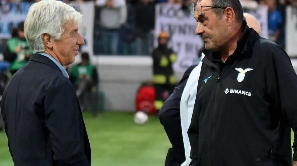 Derby di Roma, Sarri è una furia sull’orario