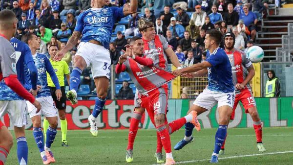 Serie A, le ultime formazioni di Cremonese, Como, Lecce e Genoa