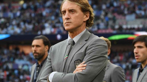 L’Italia sogna il nuovo CT: Conte si candida, Mancini osserva