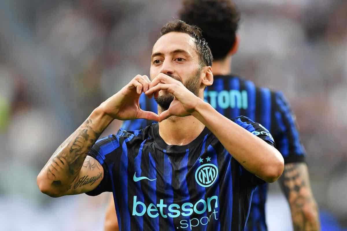 Dalla Turchia segnalano un accordo tra Fenerbahce e Calhanoglu