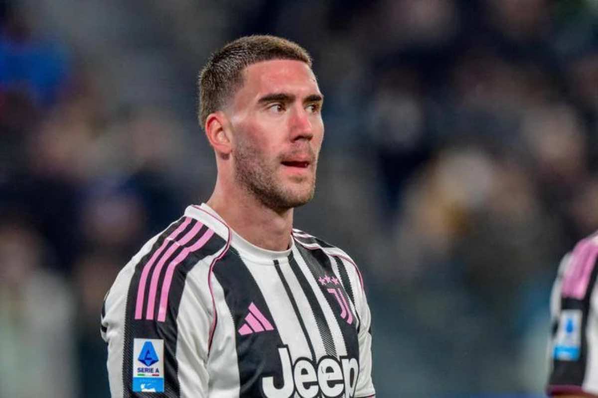 Vlahovic-Juve, non è ancora finita: i bianconeri provano a convincere l’attaccante