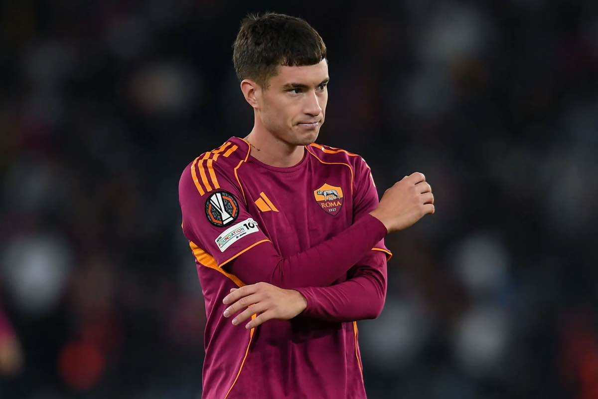 Roma, rischio sanzioni UEFA. Soulé non vuole l’Arabia