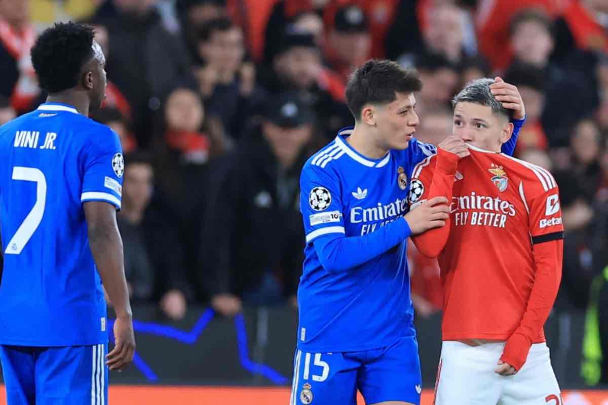 UEFA, niente più rosso a chi si copre la bocca