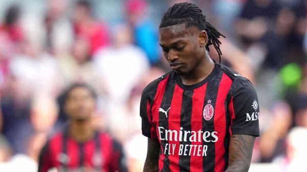 Milan, Leao e Gimenez verso l’addio se si trovano acquirenti