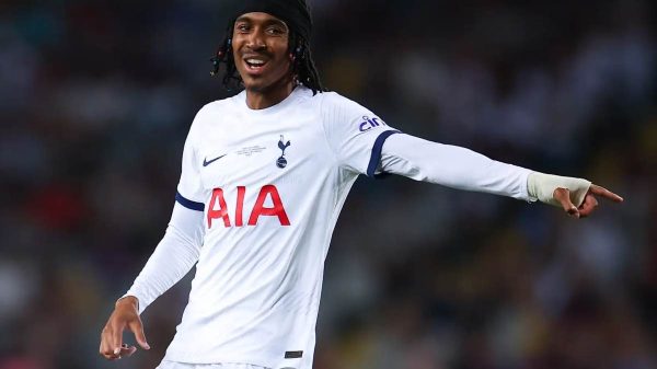 Inter, il Tottenham per Spence chiede 40 milioni