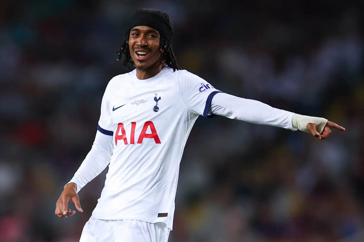 Inter, il Tottenham per Spence chiede 40 milioni
