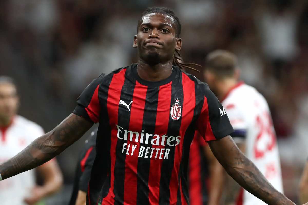 Leao via dal Milan? L’Aston Villa si interessa
