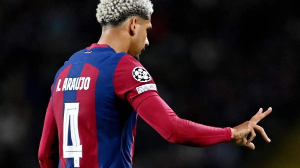 Liverpool, è fatta per Araujo: arriva in prestito dal Barcellona