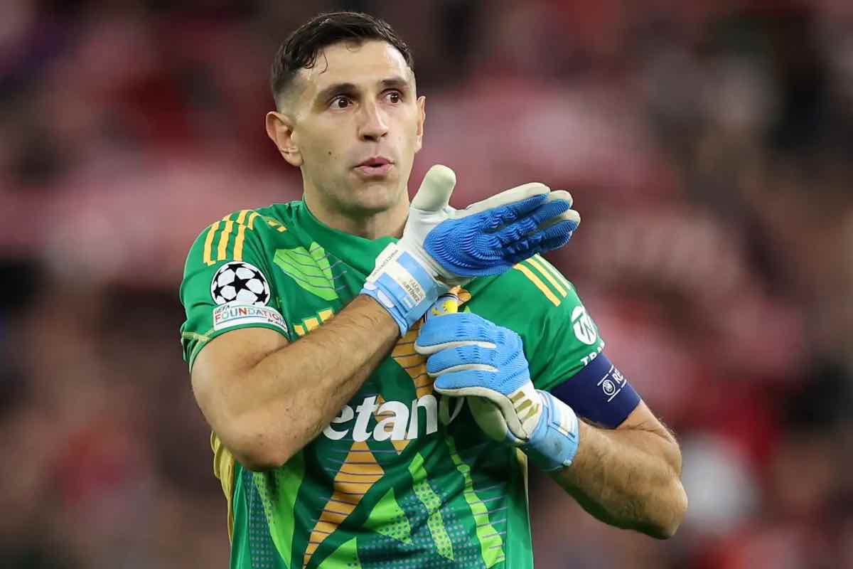 Juventus, Dibu Martínez per la porta? David può aiutare