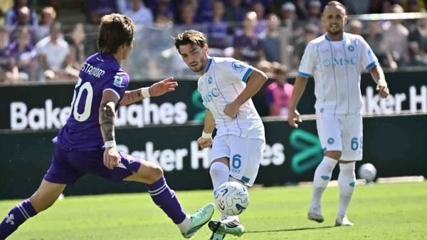 Fiorentina-Napoli, rissa sfiorata sugli spalti