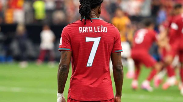 Leao ha indossato la 7 di Cristiano Ronaldo nella partita contro la Danimarca